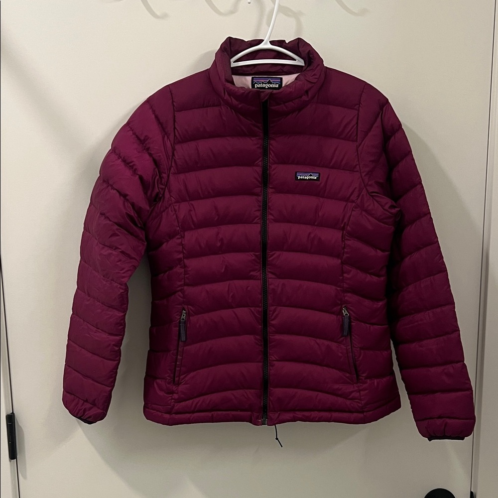 Patagonia Women's Puffer Jacket in Berry Plum